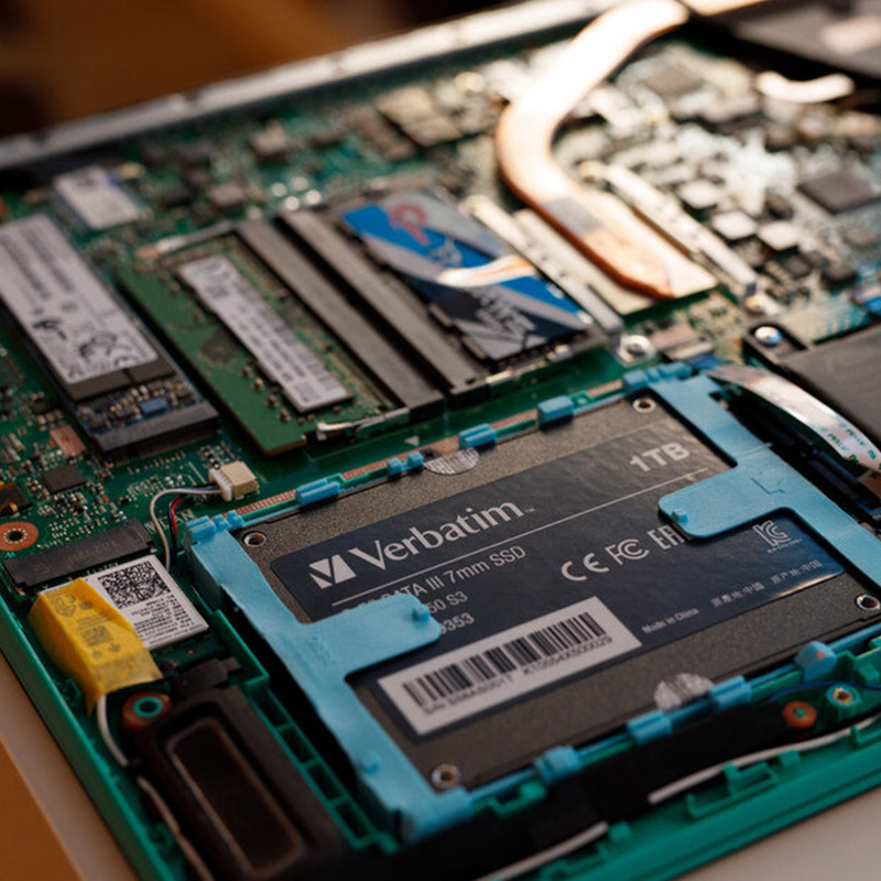 اس اس دی اینترنال SATA III ورباتیم مدل VI550 S3 ظرفیت 1 ترابایت
